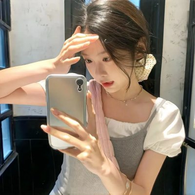 小姑娘艾萝依